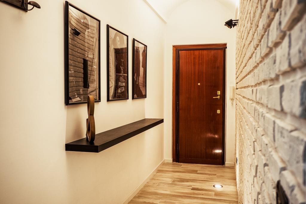 Bmga L Stylish Industrial Termini Apartment 罗马 外观 照片