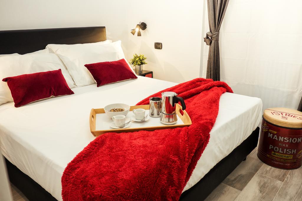 Bmga L Stylish Industrial Termini Apartment 罗马 外观 照片
