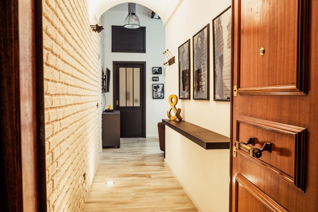 Bmga L Stylish Industrial Termini Apartment 罗马 外观 照片
